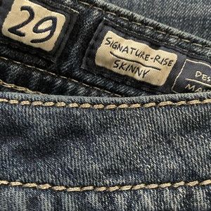 Miss Me Skinny jeans